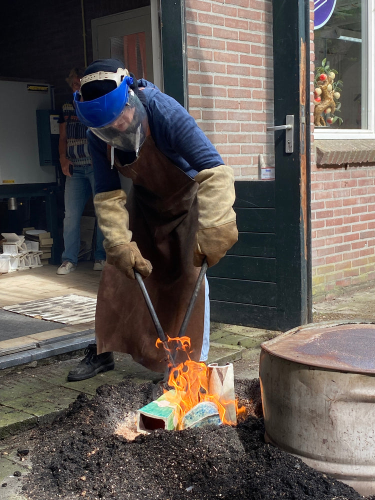 Raku, de schoonheid van verwoestende kracht